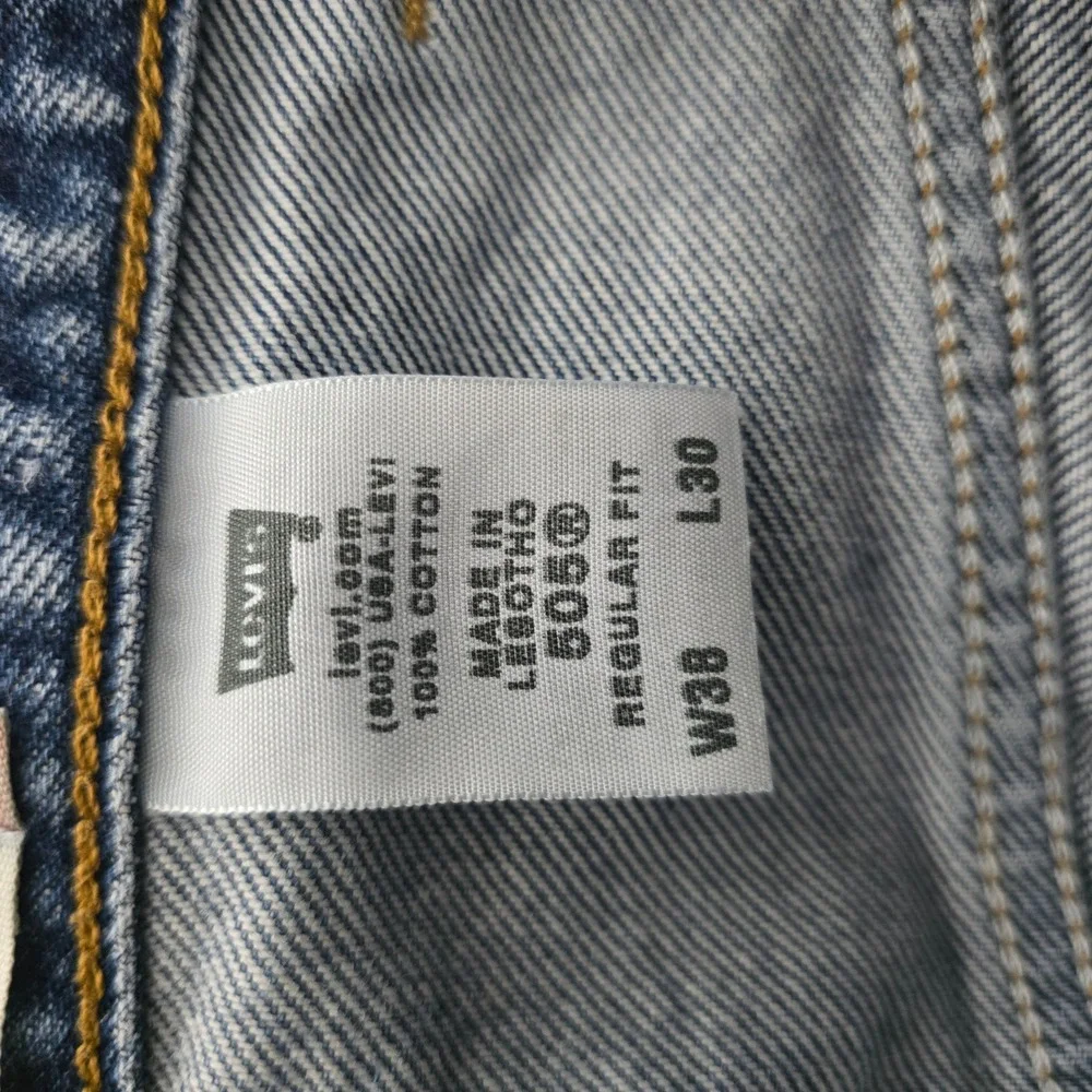 Levis‎ 505 Regular Fit Jeans Mens 38x30 Medium Wash Blue Straight Leg 00505-0216